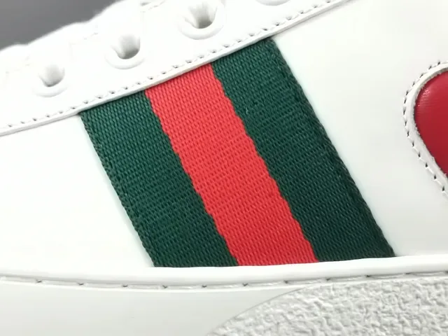 Gucci Tennis 1977 White Red Green Heart Lifestyle Sneaker 7