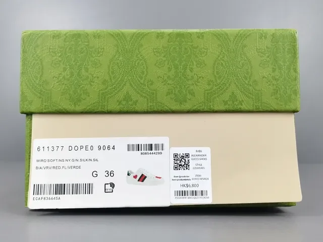Gucci Tennis 1977 White Red Green Heart Lifestyle Sneaker 14