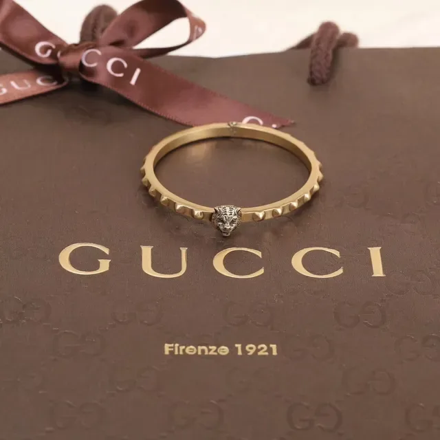 Gucci Tiger Head Bangle Gold Brown Spiked Band Clasp Bracelet 4