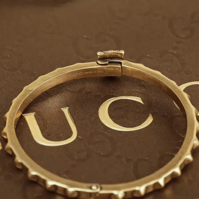 Gucci Tiger Head Bangle Gold Brown Spiked Band Clasp Bracelet 5