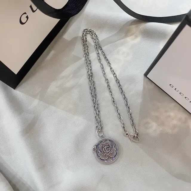 Gucci Tiger Motif Circular Disc Pendant Necklace 10