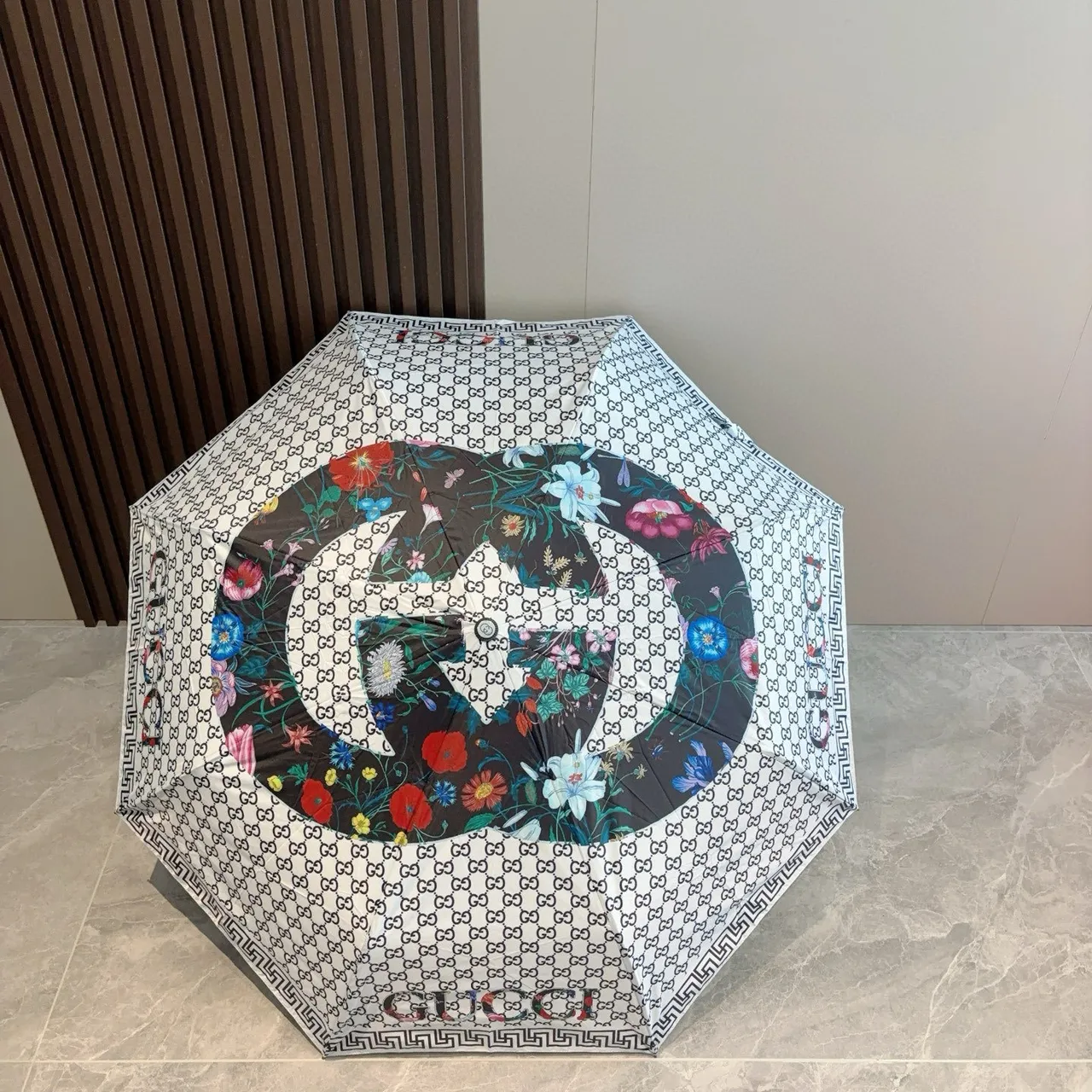 Gucci সাদা বহুরঙ মোনোগ্রাম-প্রিন্টেড ফ্লোরাল-মোটিফ হ্যান্ডব্যাগ 1