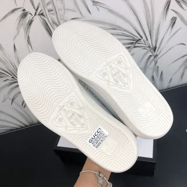 Gucci x Disney Ace Mickey Mouse White Orange Lifestyle Sneakers 3