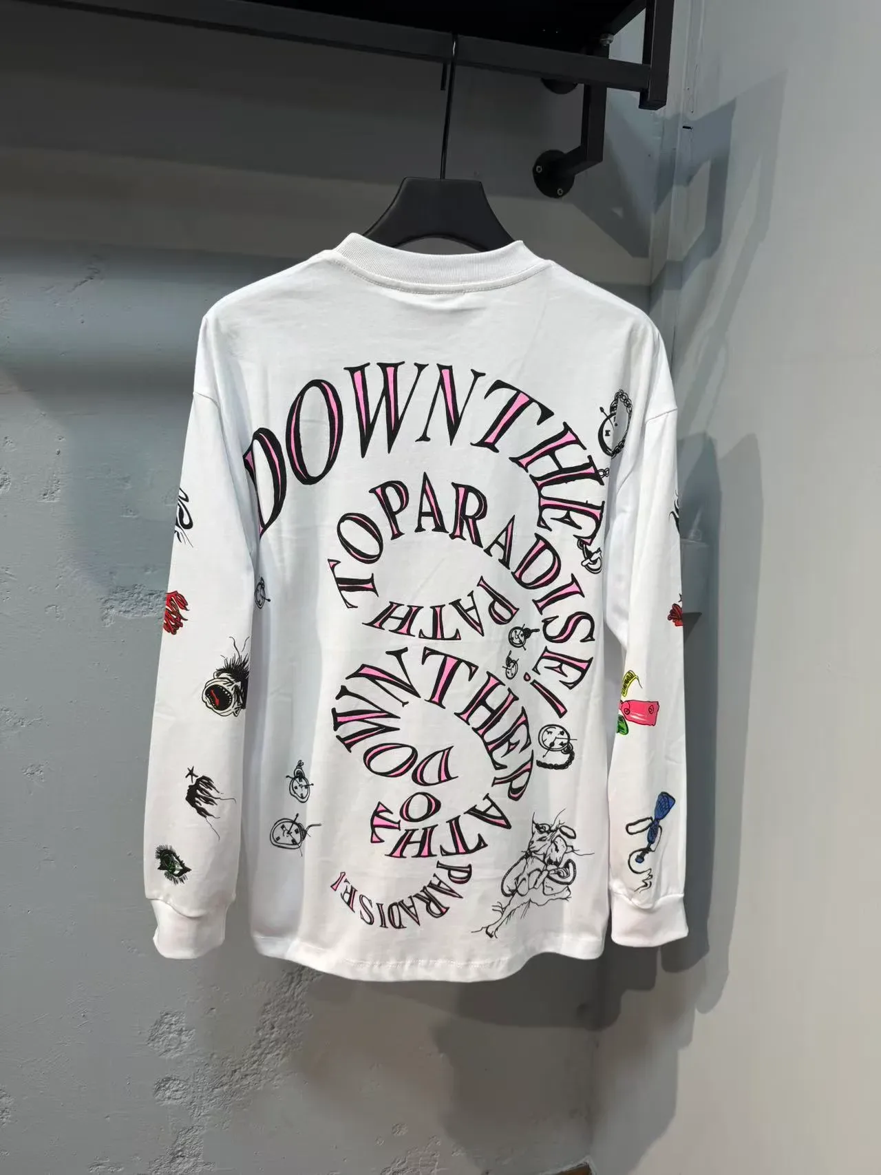 Hellstar Long-Sleeve Graphic Crewneck T-Shirt 12