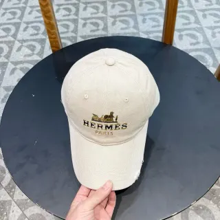 Hermès Beige Gold Six-Panel Construction Embroidered Logo Baseball Cap