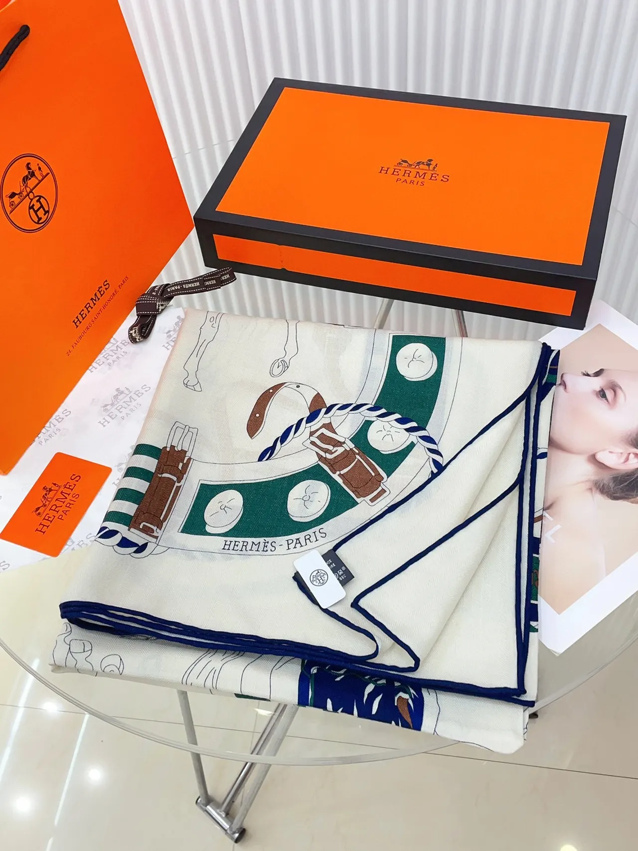 Hermès Beige Navy Equestre Estampa Tecido Seda Cachecol 5