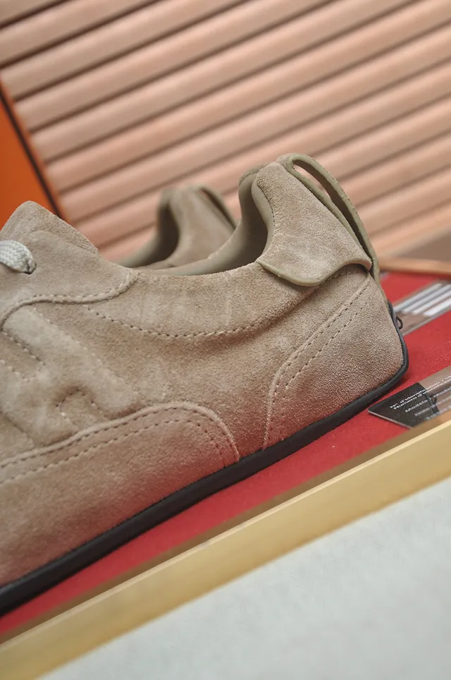 Hermès Beige White Suede Upper Low-Top Silhouette Lifestyle Sneakers 2