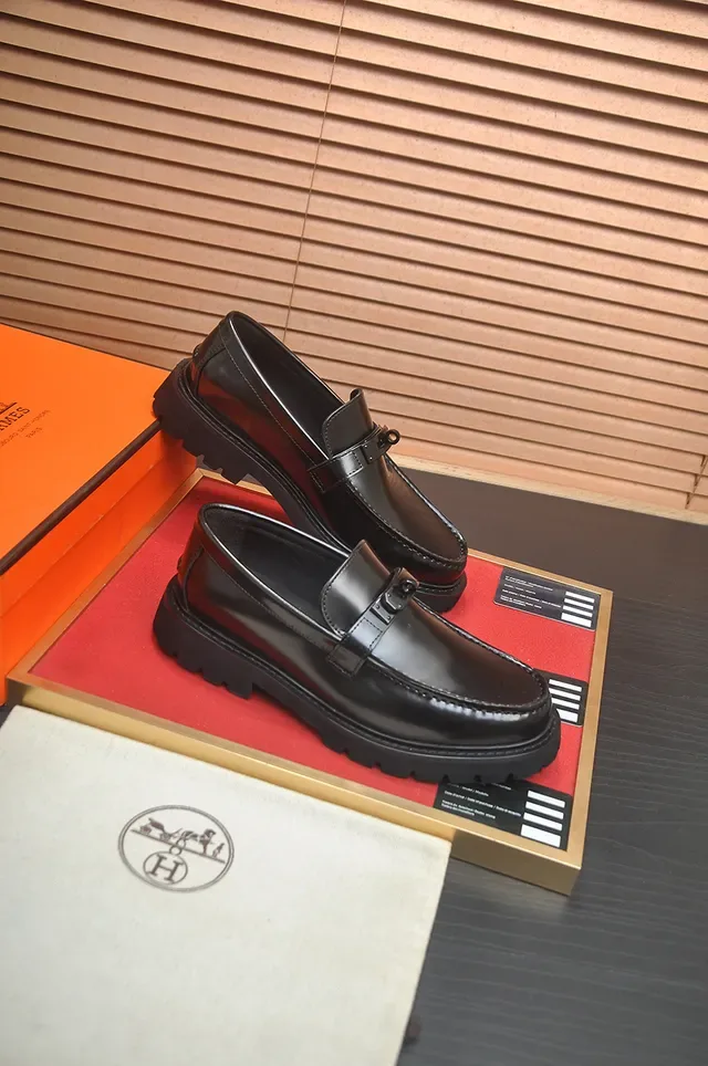 Hermès Black Polished Leather Chunky Lug Sole Loafer 4