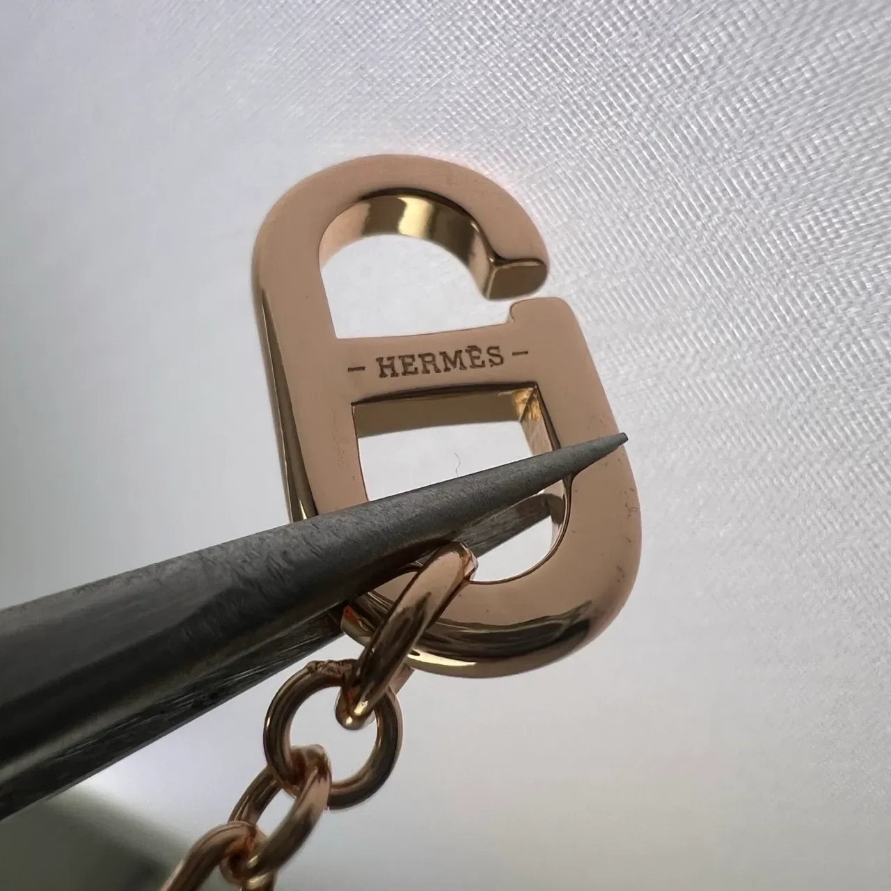 Hermès Chaine d'Ancre Bracelets en résine et chaîne métallique blanches 3