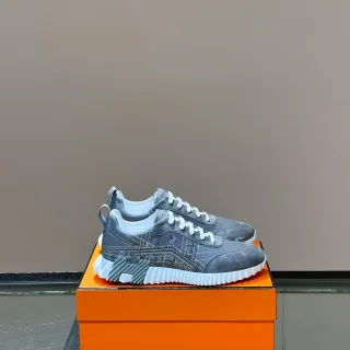Hermès Gray Suede H-Heel Counter Lifestyle Sneaker