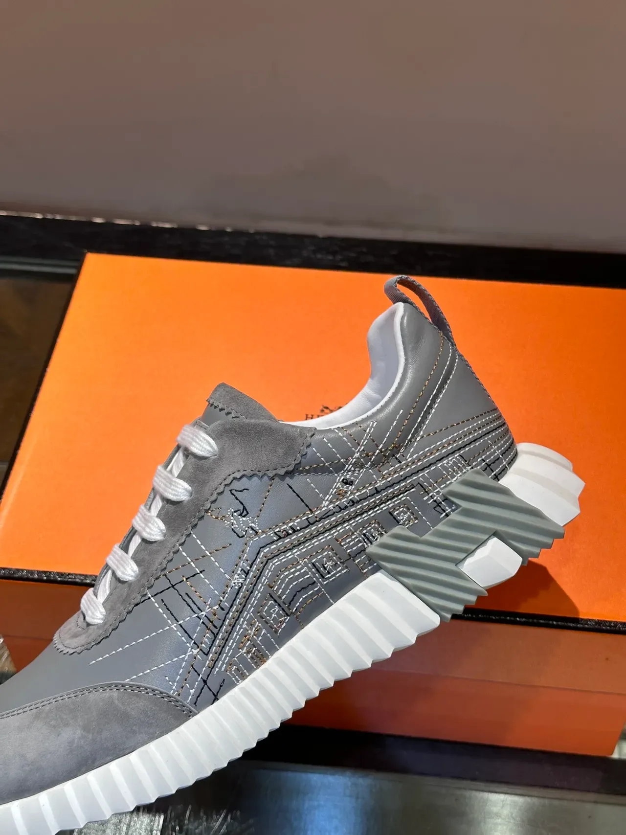 Hermès Gray Suede H-Heel Counter Lifestyle Sneaker 4