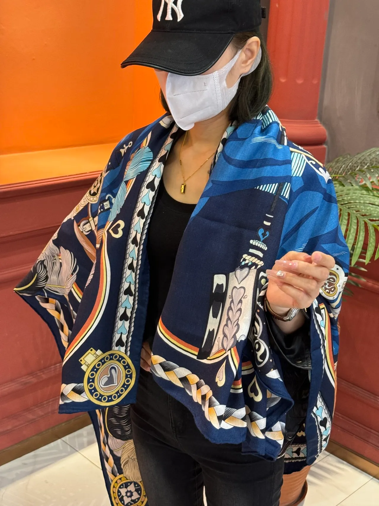 Hermès Harnais de Cœur Navy Blue Silk Scarf 2