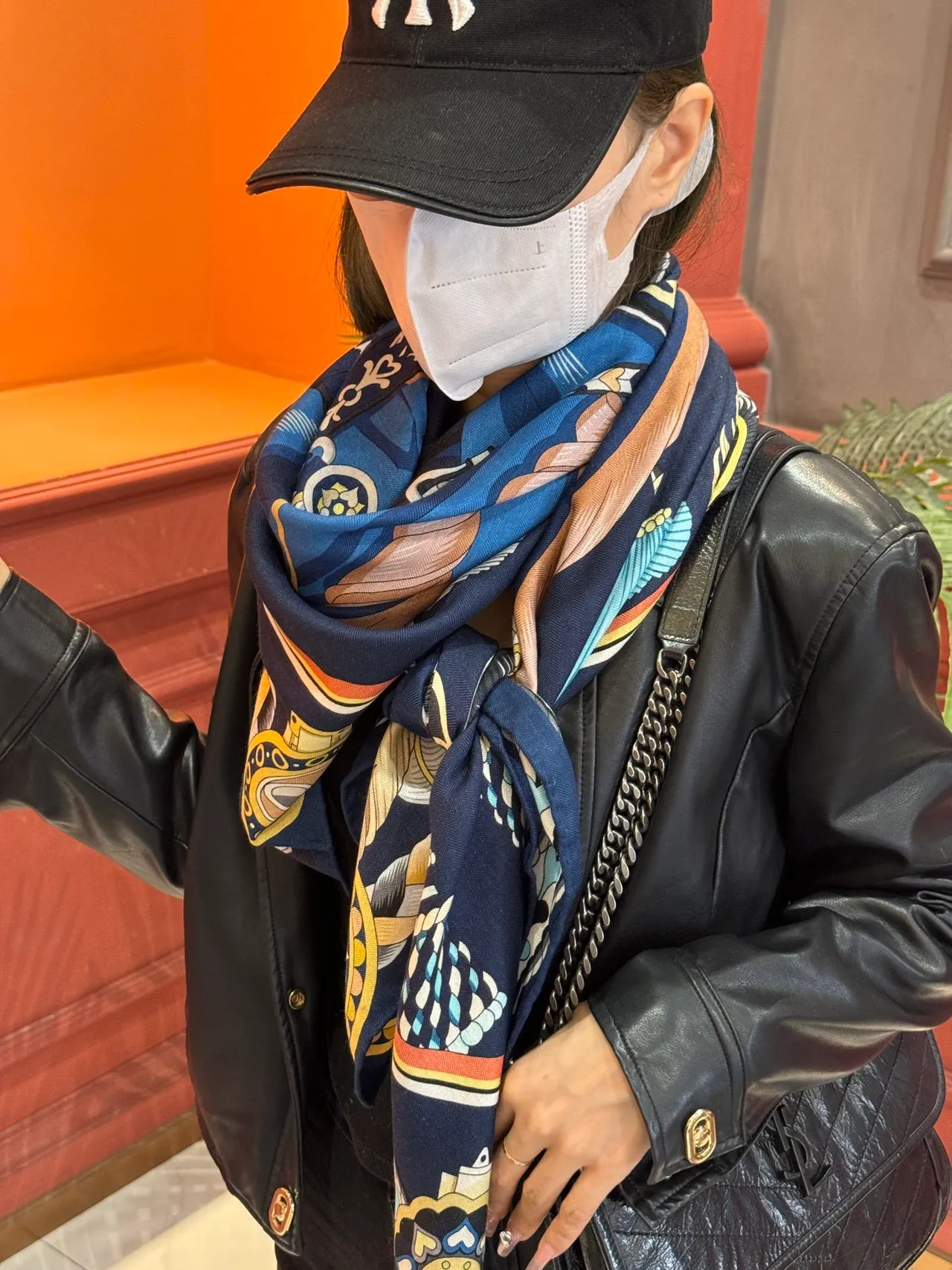 Hermès Harnais de Cœur Navy Blue Silk Scarf 4