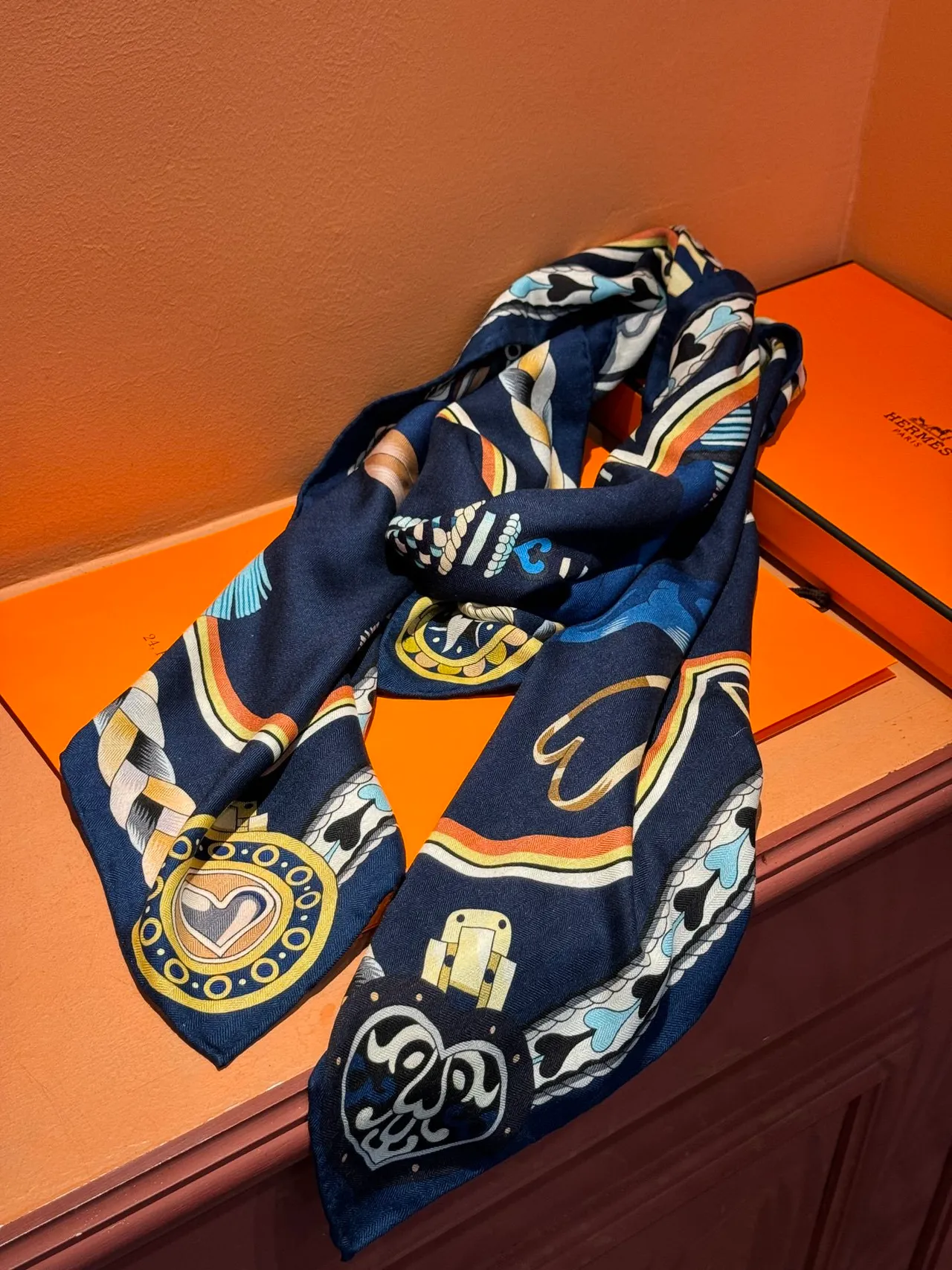 Hermès Harnais de Cœur Navy Blue Silk Scarf 8