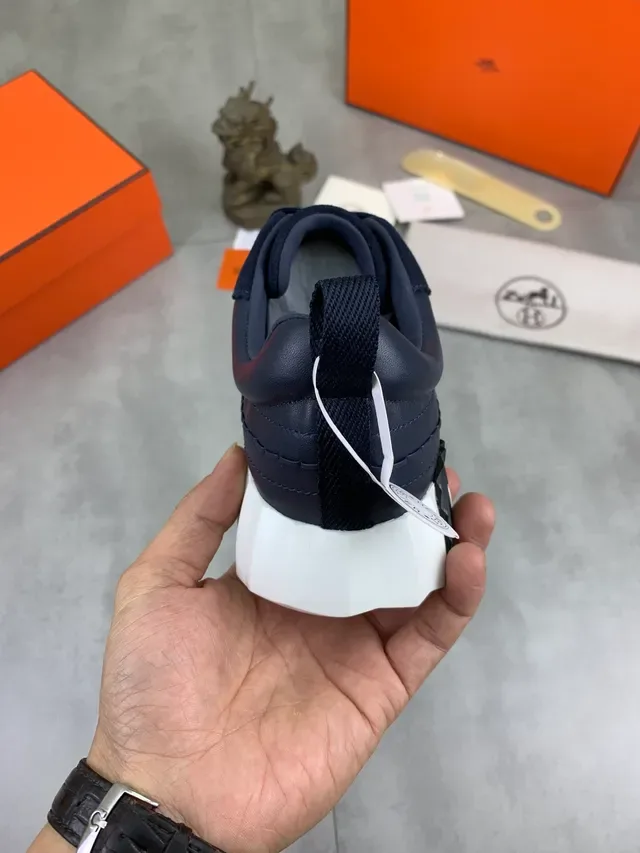 Hermès Sneakers style de vie hybrides cuir-suede bleu marine 4