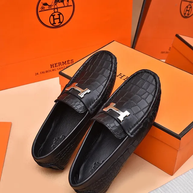 Hermès Oran Black Crocodile-Embossed Leather H-Buckle Loafers 3