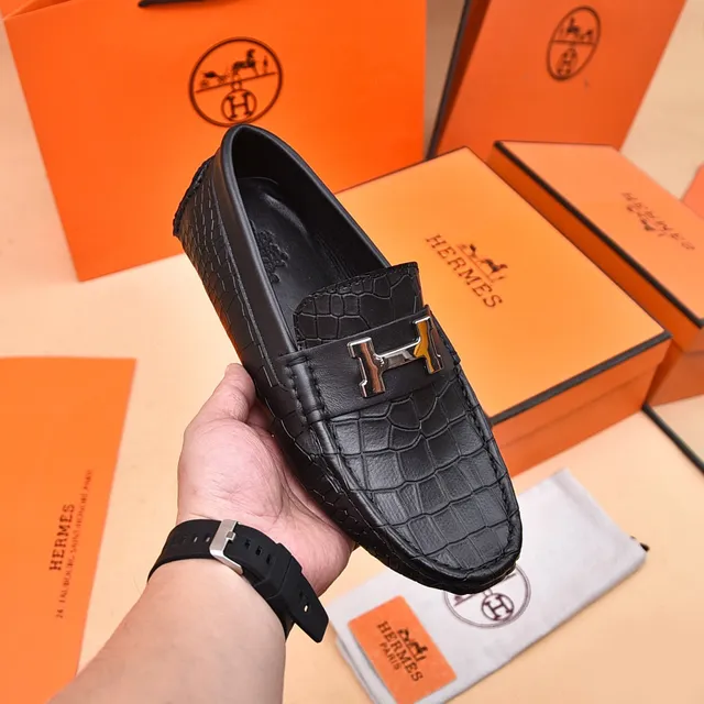 Hermès Oran Black Crocodile-Embossed Leather H-Buckle Loafers 6