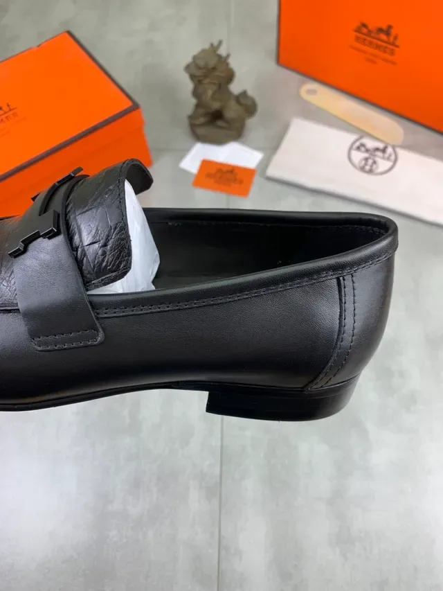 Hermès Oran Black Mocassim Couro de Crocodilo Embossed 4