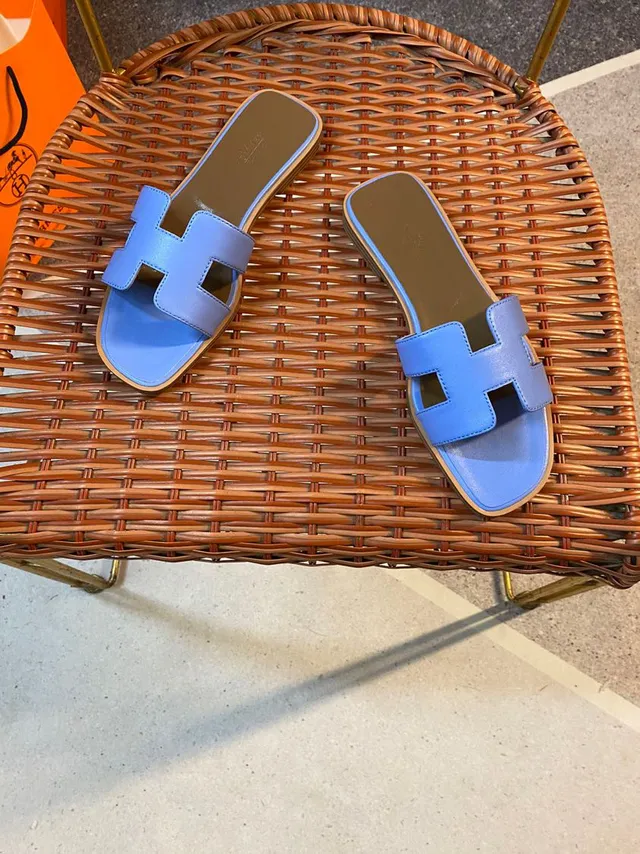 Hermès Oran Light Blue Leather Flat Slippers 2