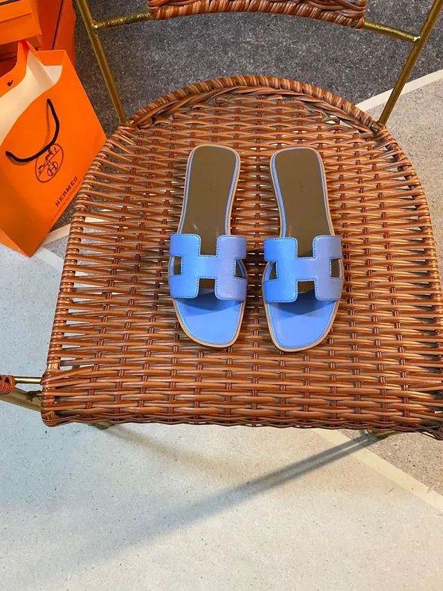 Hermès Oran Light Blue Leather Flat Slippers 6