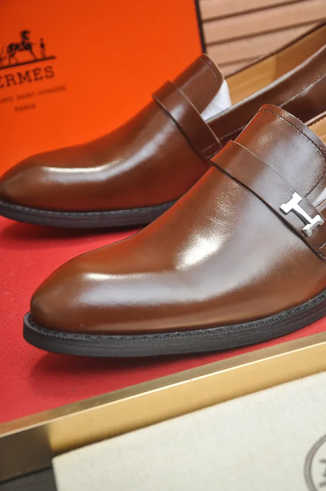 Hermès Oran Loafer Marrom Couro Polido H-Buckle Mocassins 2