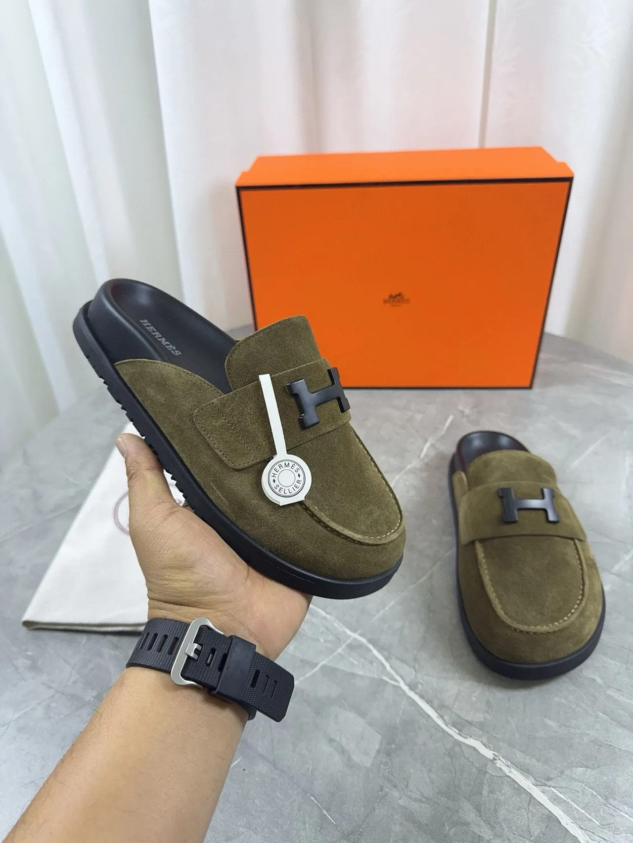 Hermès Oran Loafer Camurça verde oliva Fivela H Slip-On Loafer 7