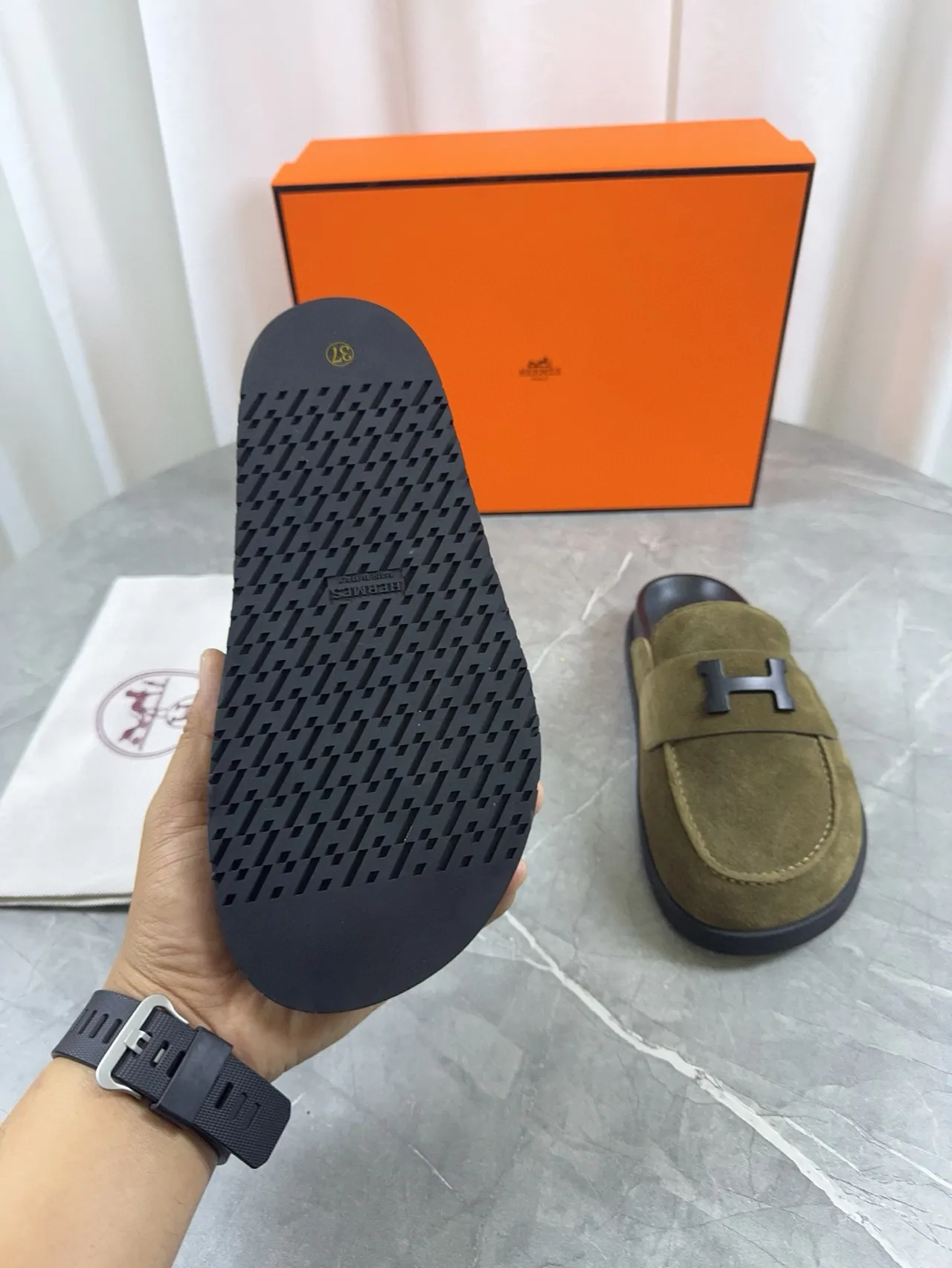 Hermès Oran Loafer Camurça verde oliva Fivela H Slip-On Loafer 8