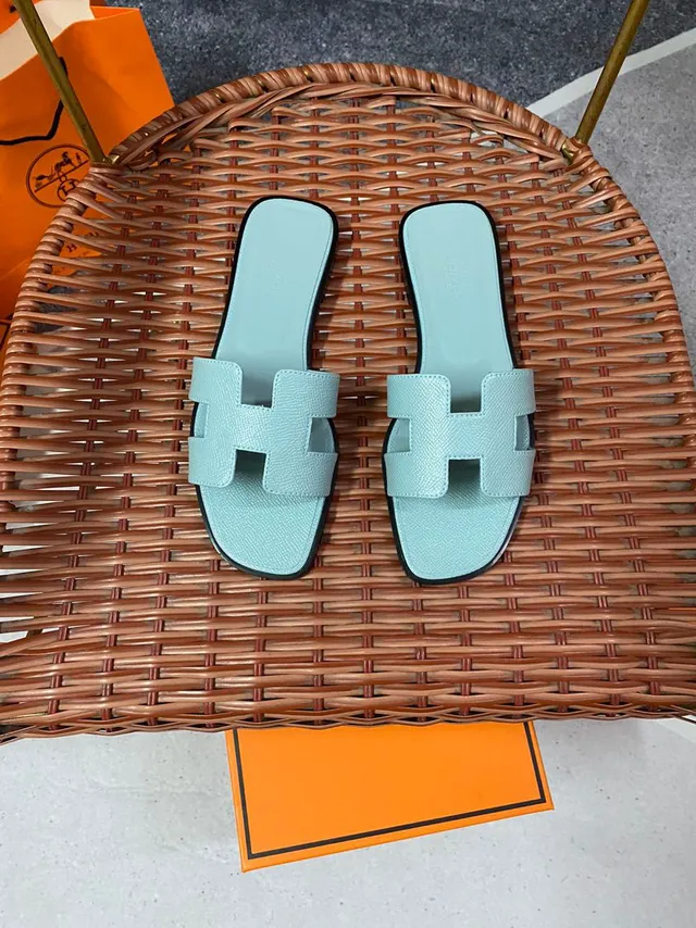 Hermès Oran Mint Blue H-Strap Flat Slippers 2