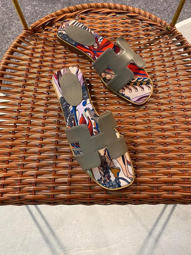 Hermès Oran Printed Textile Olive Green Slippers 3