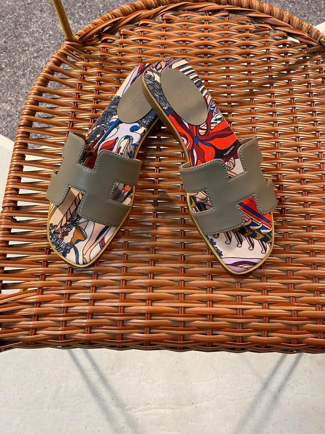 Hermès Oran Printed Textile Olive Green Slippers 5
