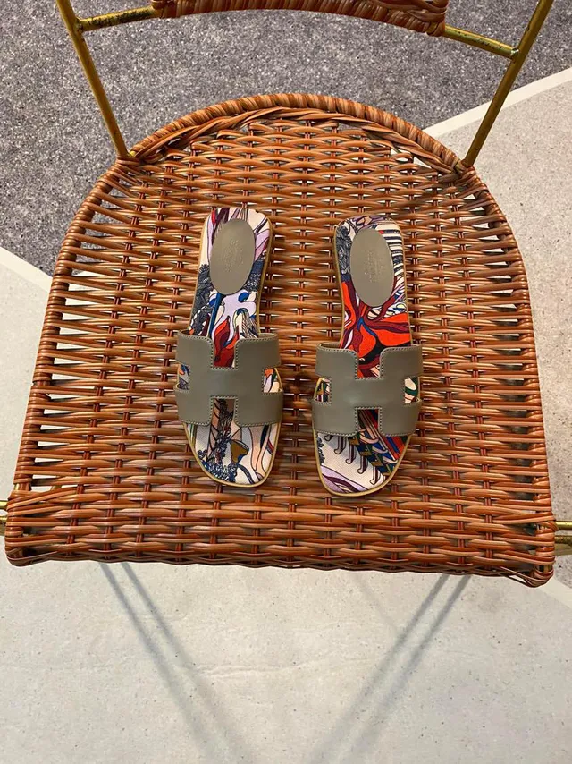 Hermès Oran Printed Textile Olive Green Slippers 6