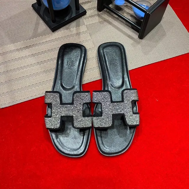 Hermès Oran Slide Silver Glitter H-Strap Slippers 2