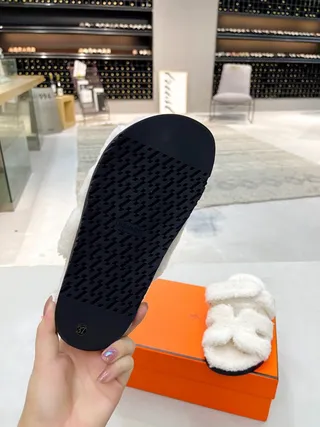 Hermès Oran White Black Shearling-Lined Double-Strap Slippers 4