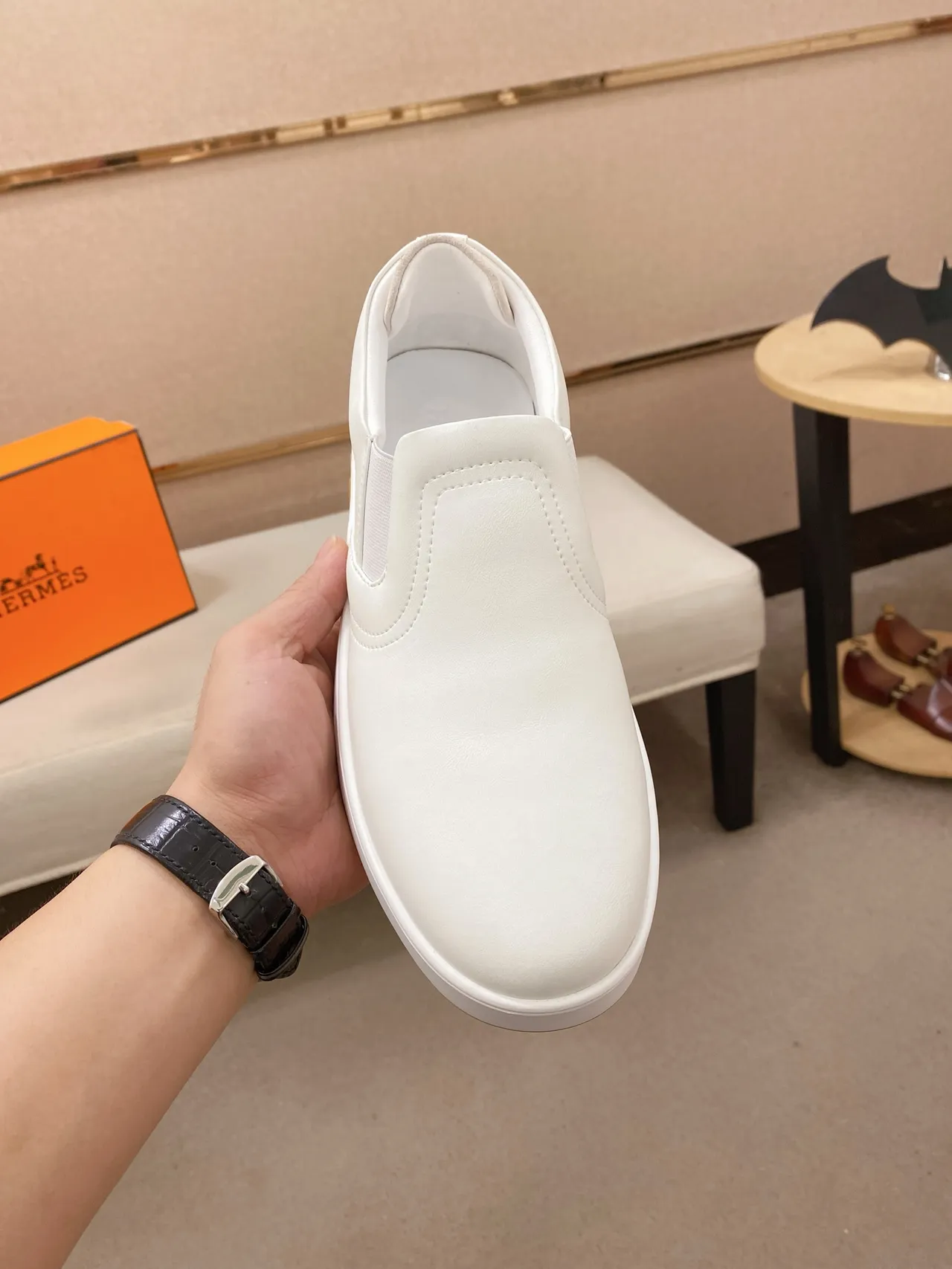 Hermès Oran Branco Ouro Slip-On Couro limpo Tênis lifestyle 5