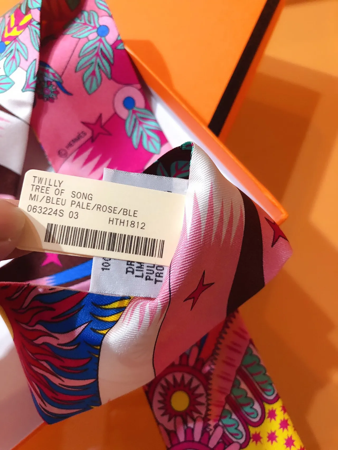 Hermès Twilly multicolor estrecho estampado vibrante pañuelo de seda 4