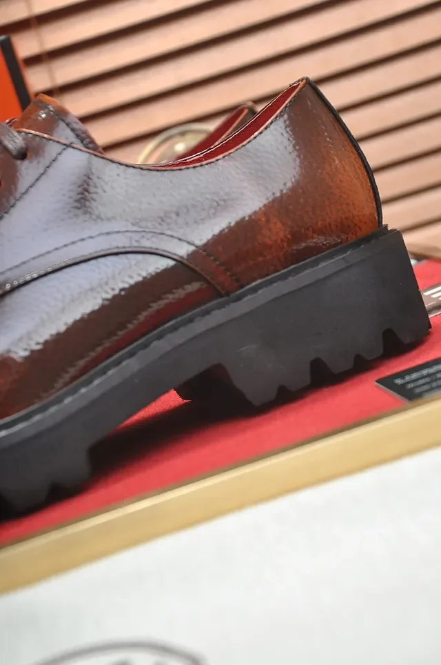 Hermès Chaussures Oxford en Cuir Poli à Cap-Toe de Deux Tons Marron 2