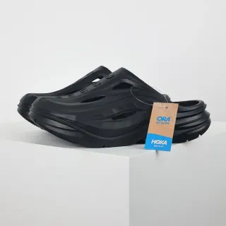 Hoka ORA Recovery كلوج أسود