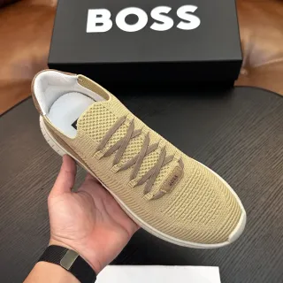 Hugo Boss بيج محبوك سلايب أون أسلوب حياة حذاء رياضي