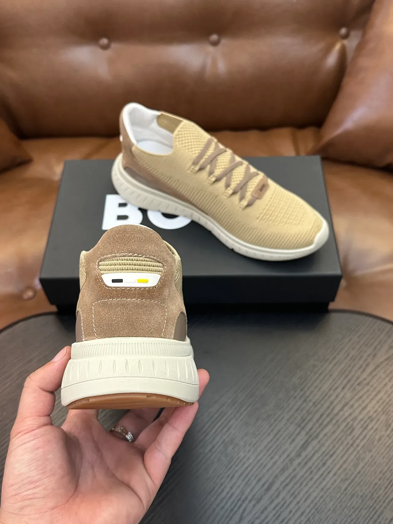 Hugo Boss chaussures lifestyle beige en maille slip-on 8