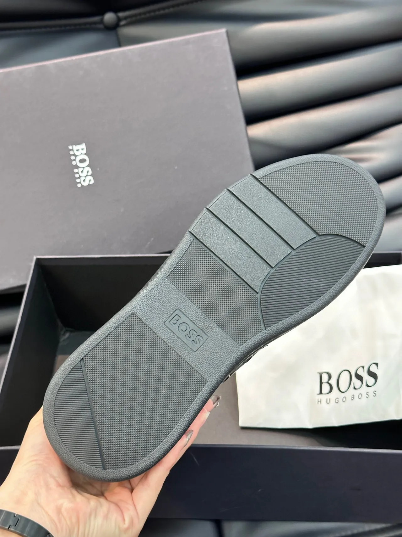 Hugo Boss Tênis Lifestyle de Couro Preto Low-Top 2