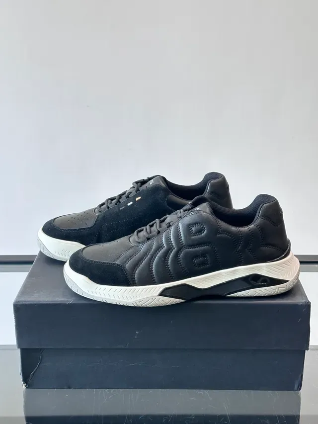 Hugo Boss Sneakers Lifestyle Noir Blanc en Cuir Matelassé avec Boîte à orteils Perforée 5