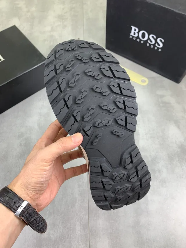 Hugo Boss Chaussure chunky marron et blanc 2