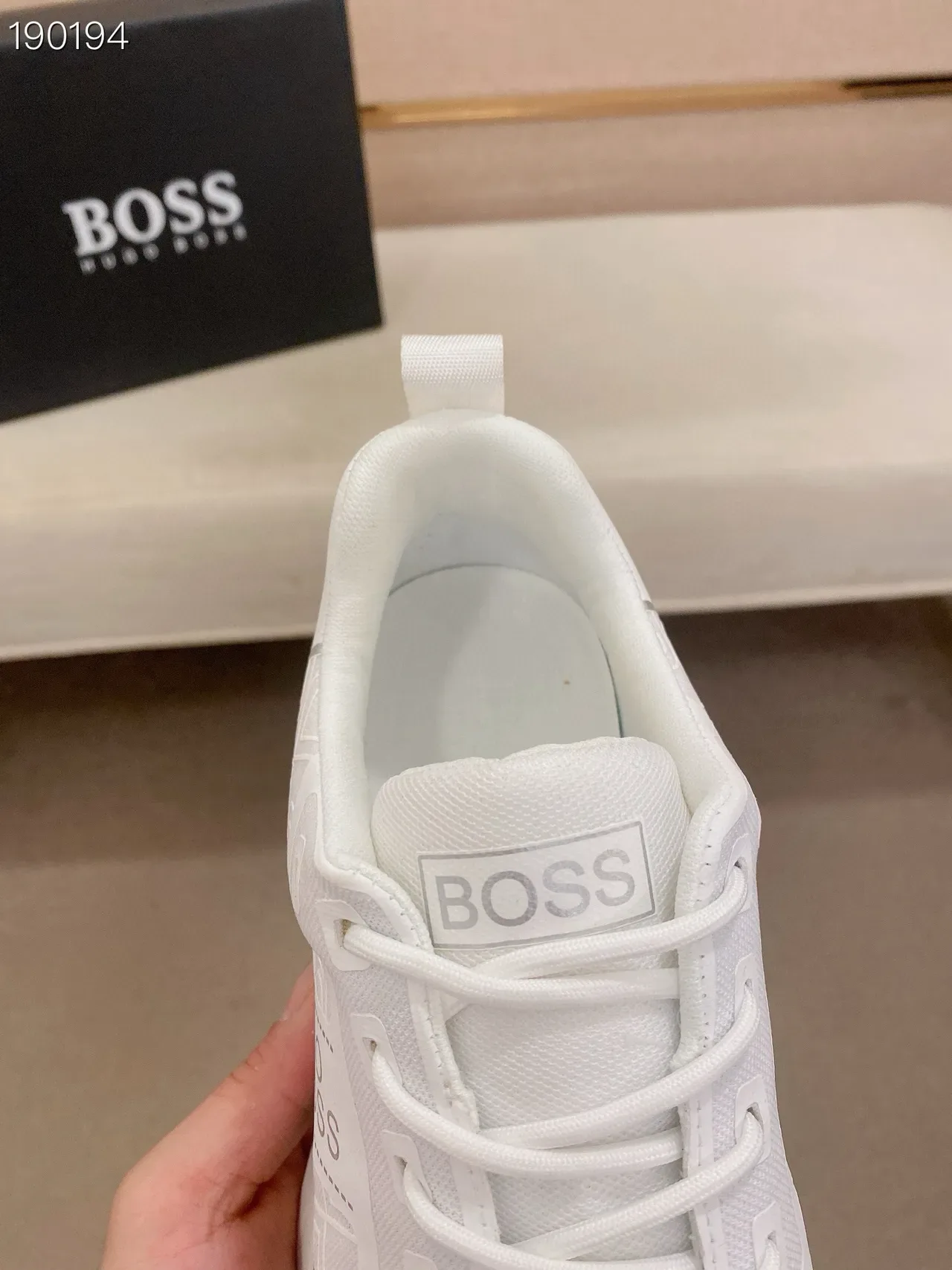 Hugo Boss طباعة المونوغرام أبيض أحذية رياضية أسلوب الحياة 6