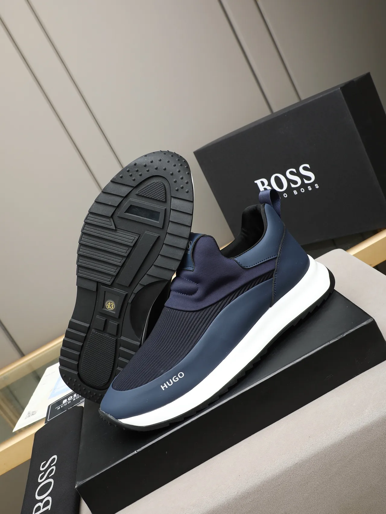 Hugo Boss Navy White Slip-On Sock-Fit Upper Tênis Lifestyle 5