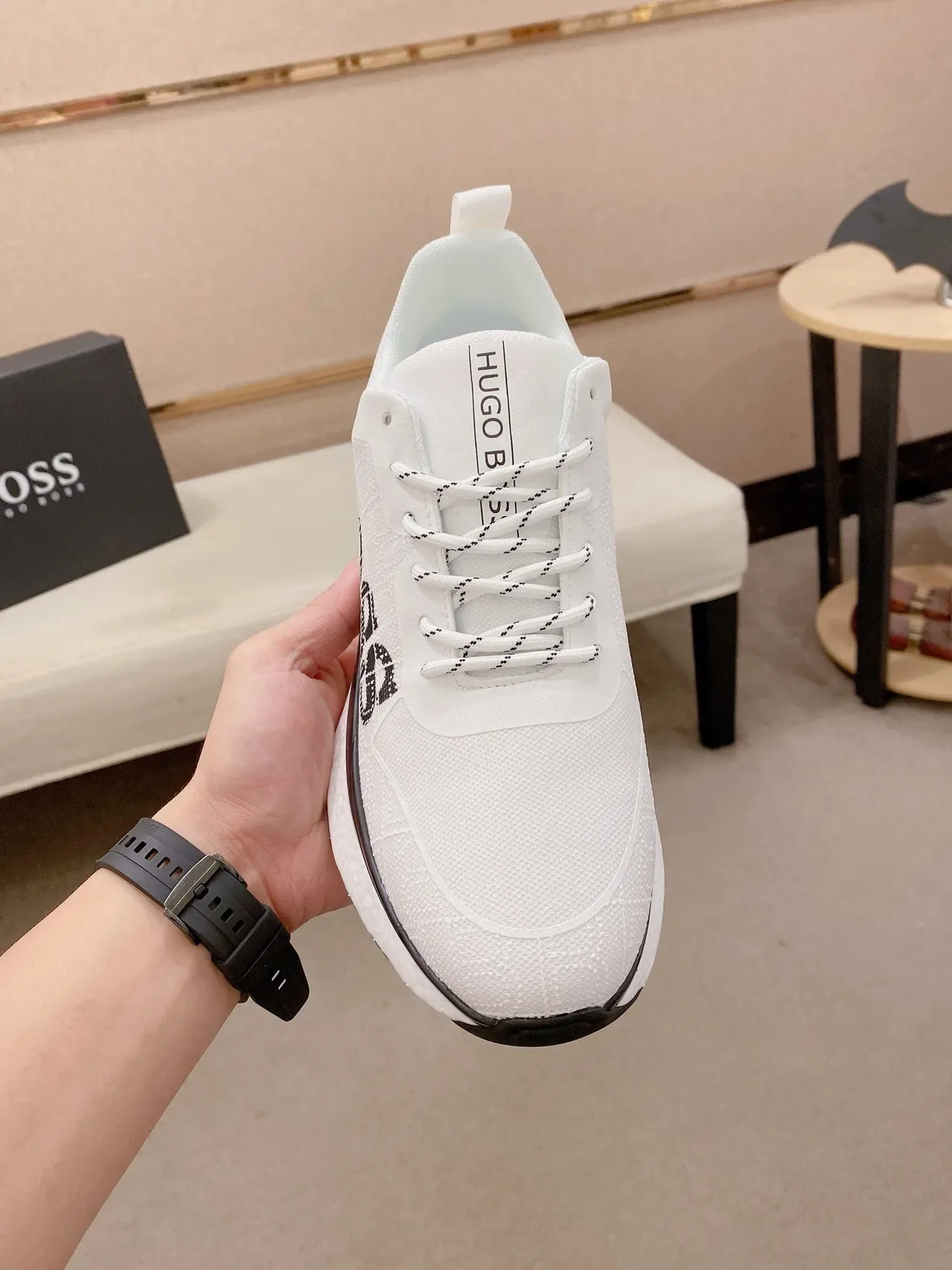 Hugo Boss Blanc Noir Maille Tricotée Empeigne Logo Latéral Bold Sneakers Lifestyle 2