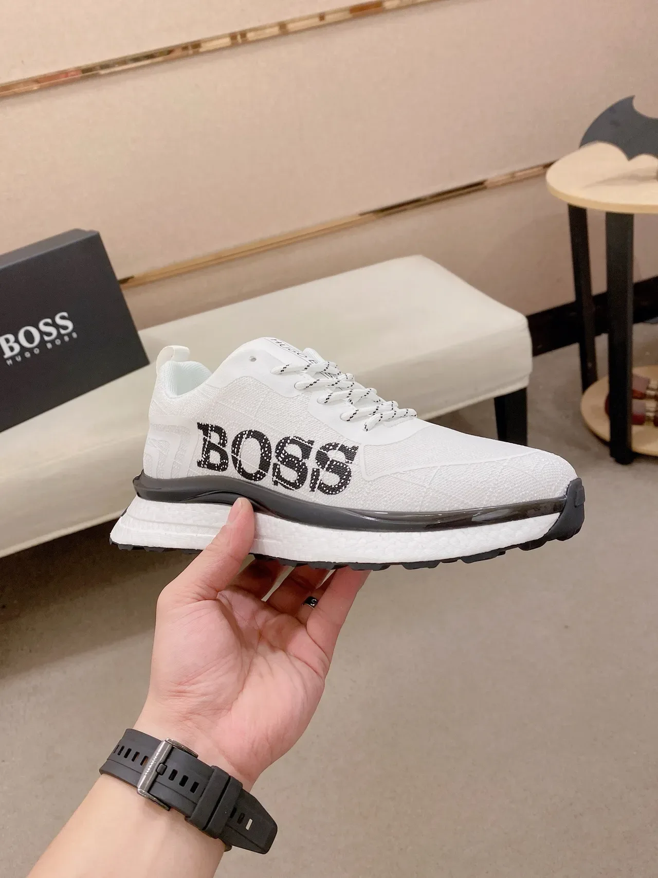 Hugo Boss Blanc Noir Maille Tricotée Empeigne Logo Latéral Bold Sneakers Lifestyle 4