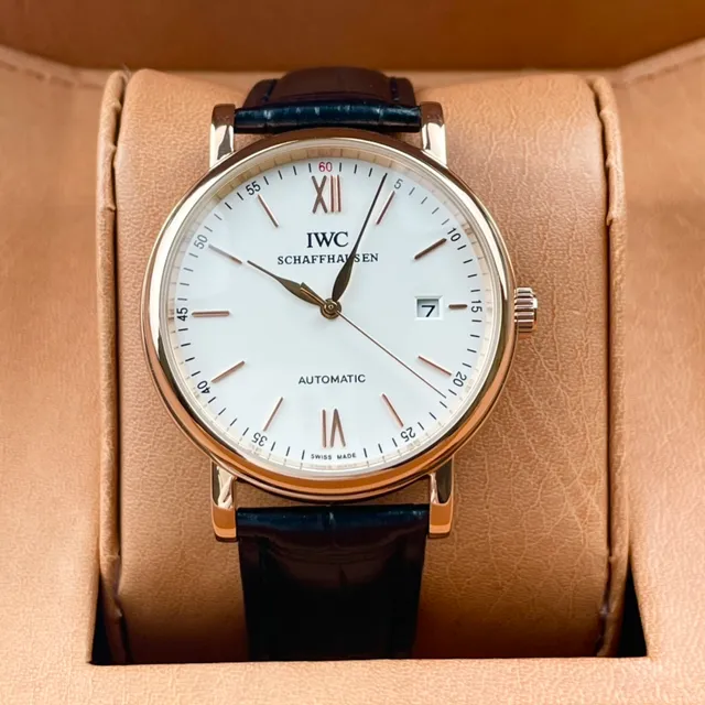 IWC Portugieser Automatique Cadran Blanc Boîtier Or Rose Bracelet Cuir d'Alligator Bleu Foncé Montre Mécanique 2