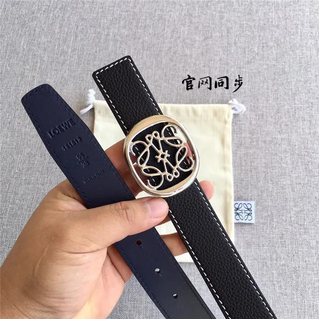 Loewe Anagram Cinturón reversible de cuero en color marrón claro y negro 18