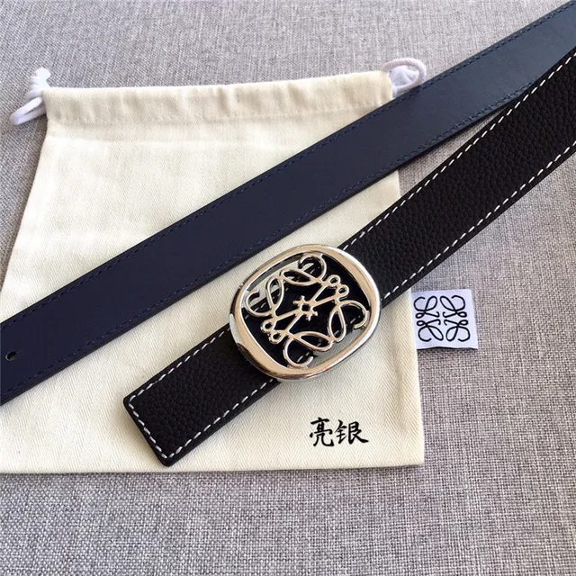 Loewe Anagram Cinturón reversible de cuero en color marrón claro y negro 21