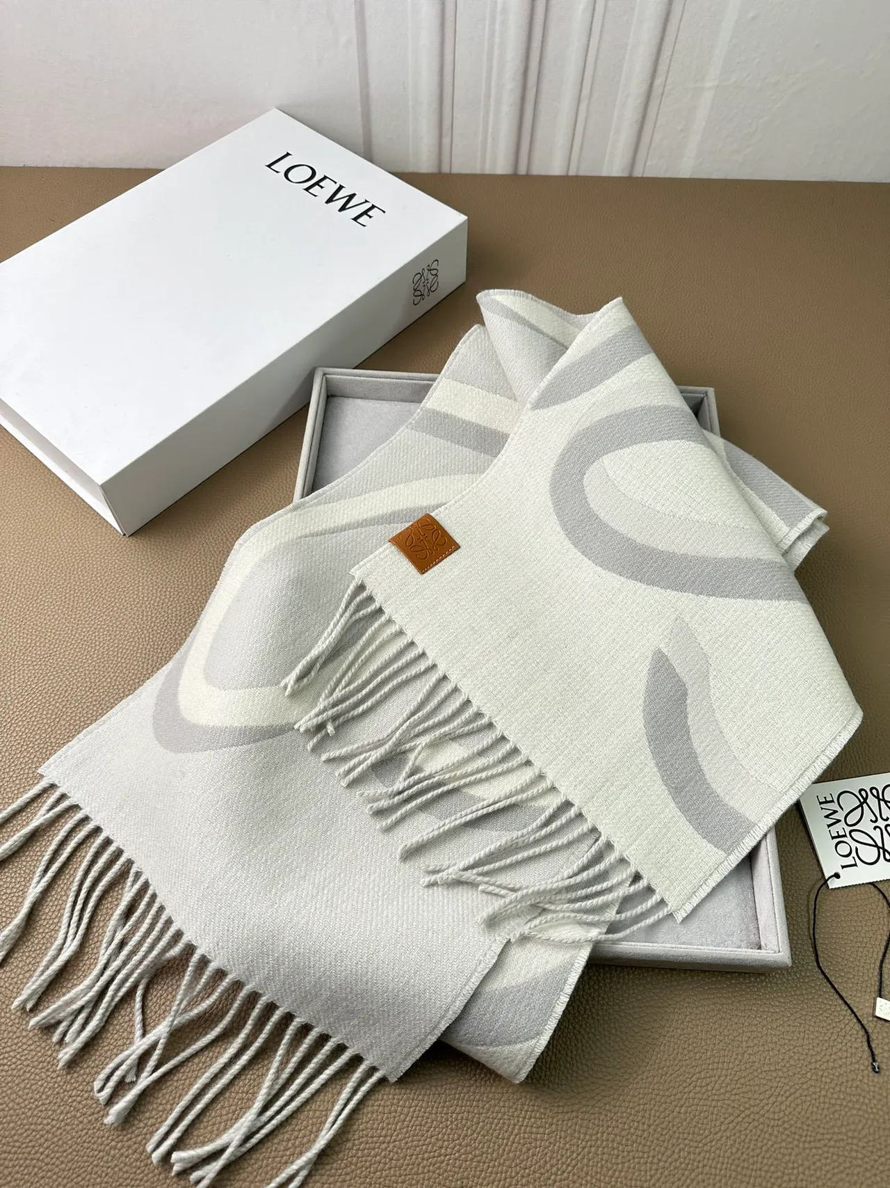 Loewe Anagram Cachecol Cinza Claro e Cinza Cachemira Cachecol 5